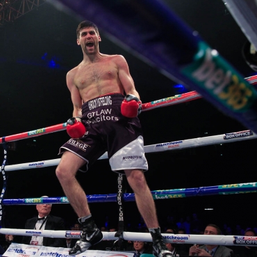 23-11-13PHONES4U ARENA, MANCHESTER.PIC;LAWRENCE LUSTIGCommonwealth Super Middleweight ChampionshipROCKY FIELDING v LUKE BLACKLEDGEFielding celebrates stopping  BLACKLEDGE in the 1st rd